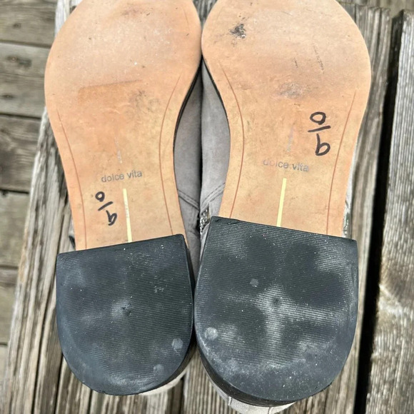 DOLCE VITA ~ Grey Booties with Dual Zipper - Picture 4 of 8